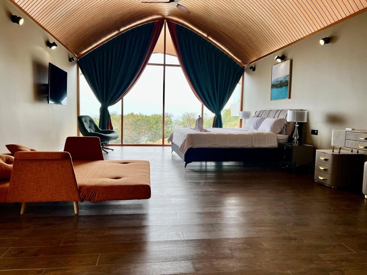 Golden Coconut 4 Bed 6 Bath Luxury Sea View In Chaweng Beach, Koh Samui Pousada Amphoe Koksamui